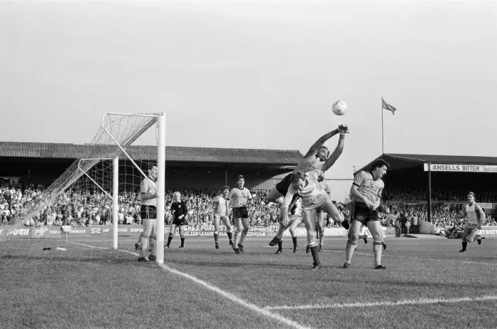 Framed Print : Newport 0-2 Reading, Division Three league match at Rodney Parade