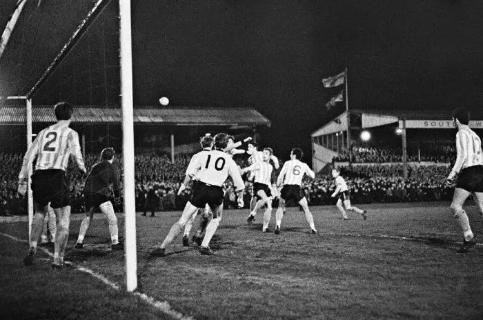 Framed Print : Newport County v Southampton, FA Cup Replay at Newport Stadium, 30th January 1968 Framed Print : Newport County v Southampton, FA Cup Replay at Newport Stadium, 30th January 1968