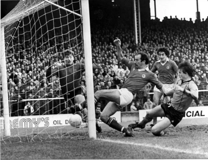 Framed Print : against Newport County watched by strike partner Jeff Hemmerman - 27th Dec 1982 Framed Print : against Newport County watched by strike partner Jeff Hemmerman - 27th Dec 1982