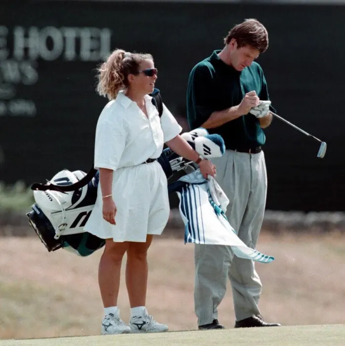 Framed Print : Nick Faldo marks his card on his final practice round for the British Open Golf Framed Print : Nick Faldo marks his card on his final practice round for the British Open Golf