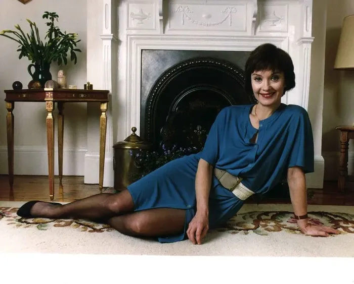 Framed Print : Nicola Pagett Actress - January1987 Dbase Framed Print : Nicola Pagett Actress - January1987 Dbase