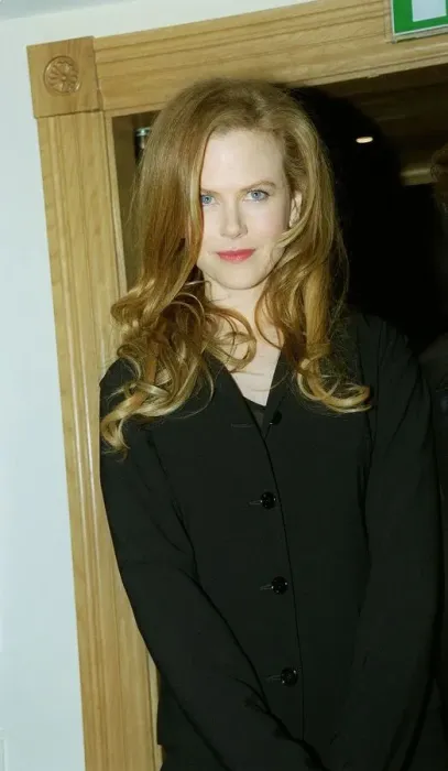 Framed Print : Nicole Kidmen Actress November 98 At the Evening Standard Theatre Awards Framed Print : Nicole Kidmen Actress November 98 At the Evening Standard Theatre Awards