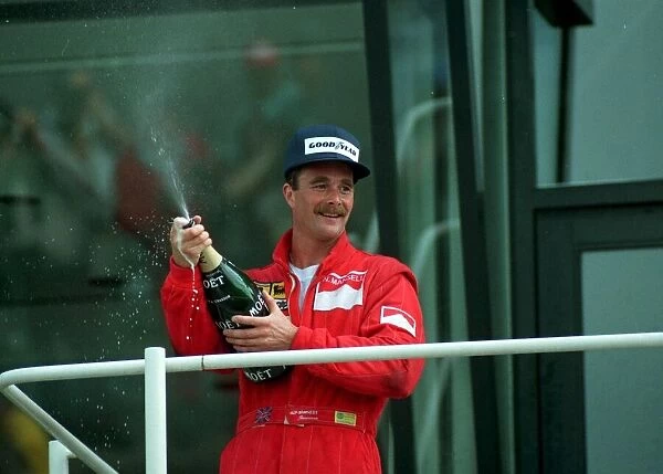 NIGEL MANSELL CELEBRATES WITH CHAMPAGNE AFTER BRITISH GRAND PRIX (89  /  3810 - 16117258