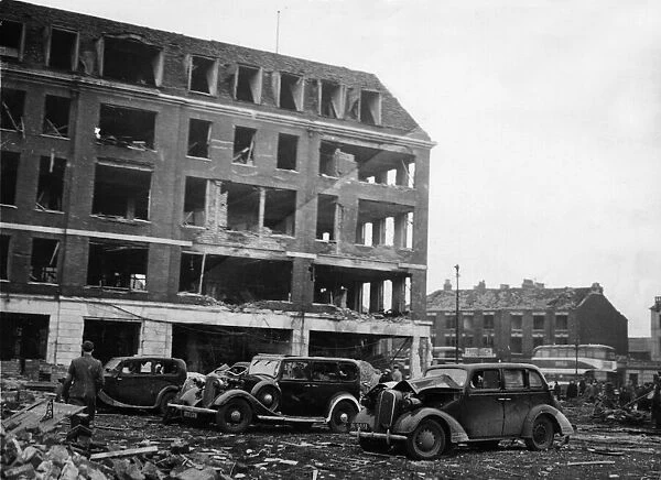 On the night of March 31, 1941, a landmine was dropped on the Shell Mex building in