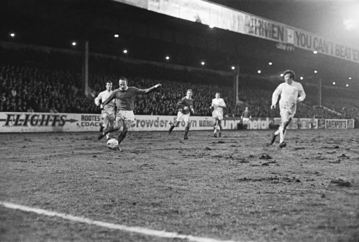 Framed Print : Nobby Stiles for Manchester United, during the FA Cup Semi-Final against Leeds United Framed Print : Nobby Stiles for Manchester United, during the FA Cup Semi-Final against Leeds United