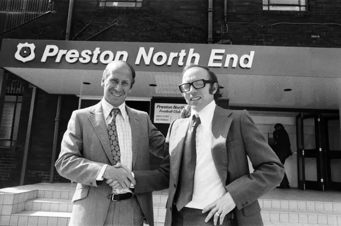 Framed Print : Nobby Stiles signs for Preston North End F. C. he is pictured with manager Bobby Charlton Framed Print : Nobby Stiles signs for Preston North End F. C. he is pictured with manager Bobby Charlton