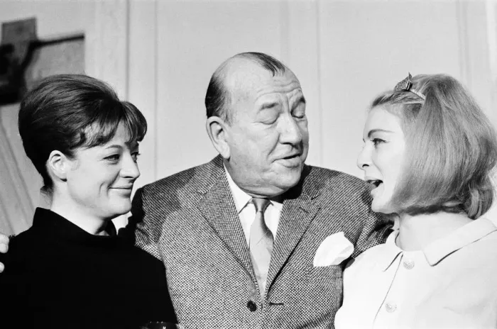 Framed Print : Noel Coward Reception for cast members in Manchester where he celebrates two Framed Print : Noel Coward Reception for cast members in Manchester where he celebrates two