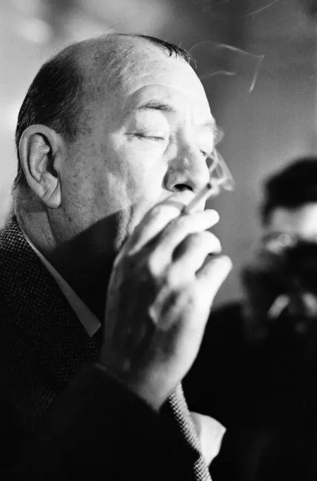 Framed Print : Noel Coward Reception for cast members in Manchester where he celebrates two