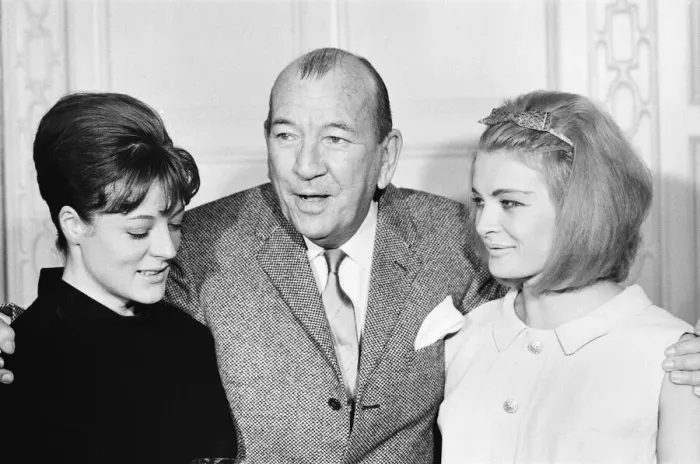 Framed Print : Noel Coward Reception for cast members in Manchester where he celebrates two Framed Print : Noel Coward Reception for cast members in Manchester where he celebrates two