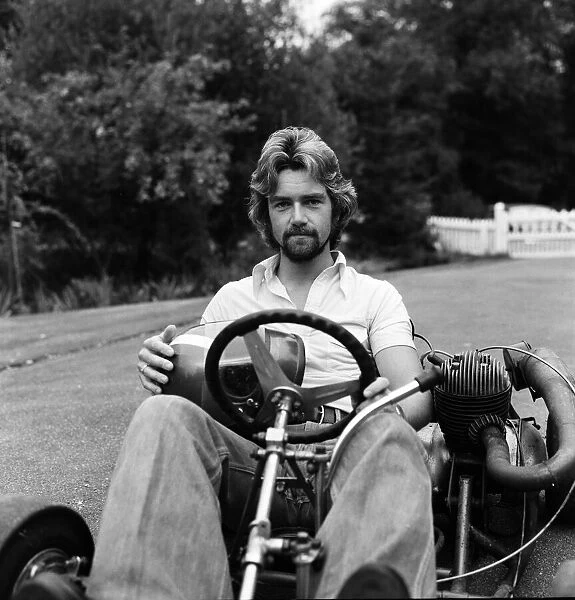 Noel Edmonds pictured at home in Suffolk. 9th August 1976