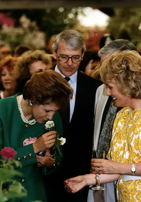 Framed Print : Norma Major wife of John Major MP with Esther Rantzen TV presenter Circa June 1992 Framed Print : Norma Major wife of John Major MP with Esther Rantzen TV presenter Circa June 1992