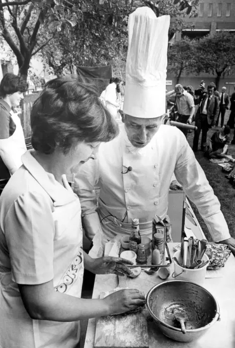 Framed Print : North East Festivals A cook takes some tips from a chef in the cook-o-ton in Old Framed Print : North East Festivals A cook takes some tips from a chef in the cook-o-ton in Old