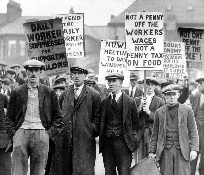 Framed Print : North East workers demonstrating during the General Strike of May 1926 Framed Print : North East workers demonstrating during the General Strike of May 1926