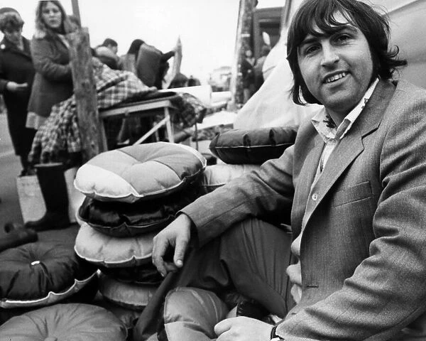 North Market Cazneau Street, Liverpool, 3rd March 1978. Kenneth Dale selling cushions