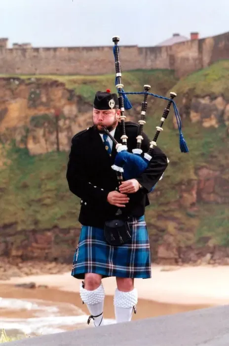 Framed Print : North Tyneside Pipe Band piper, Kevin Fraser sports the new tartan, designed for the band Framed Print : North Tyneside Pipe Band piper, Kevin Fraser sports the new tartan, designed for the band