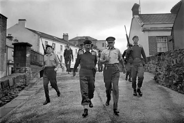 Framed Print : Northern Ireland August 1969. Chief of staff General Sir Geoffrey Baker seen here touring