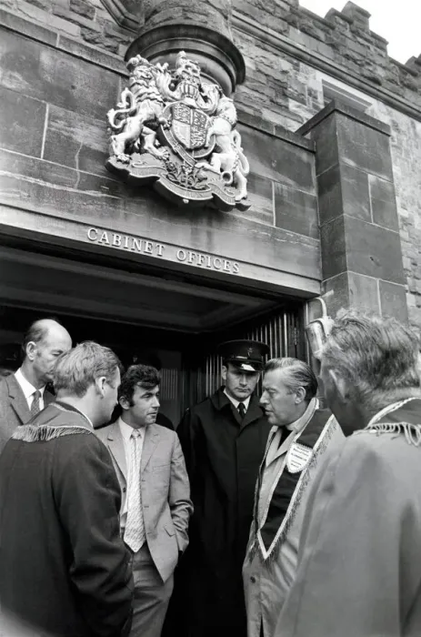 Framed Print : Northern Ireland August 1971. Ian Paisley and supporters march on Stormont Framed Print : Northern Ireland August 1971. Ian Paisley and supporters march on Stormont