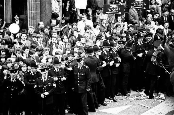 Framed Print : Northern Premier of A Hard Days Night'. Fans line up along the streets in Framed Print : Northern Premier of A Hard Days Night'. Fans line up along the streets in