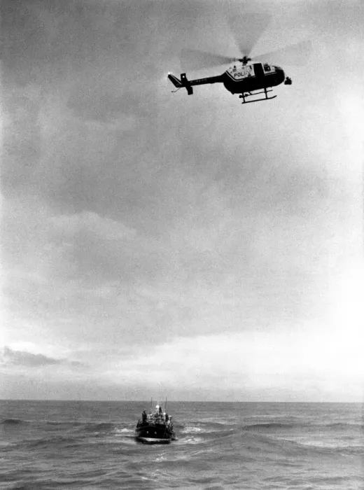 Framed Print : The Northumbria Police Air Support Unit MBB Bolkow BO105 helicopter flies over a RNLI