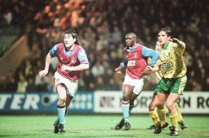 Framed Print : Norwich 1-0 Aston Villa, League match at Carrow Road, Wednesday 24th March 1993