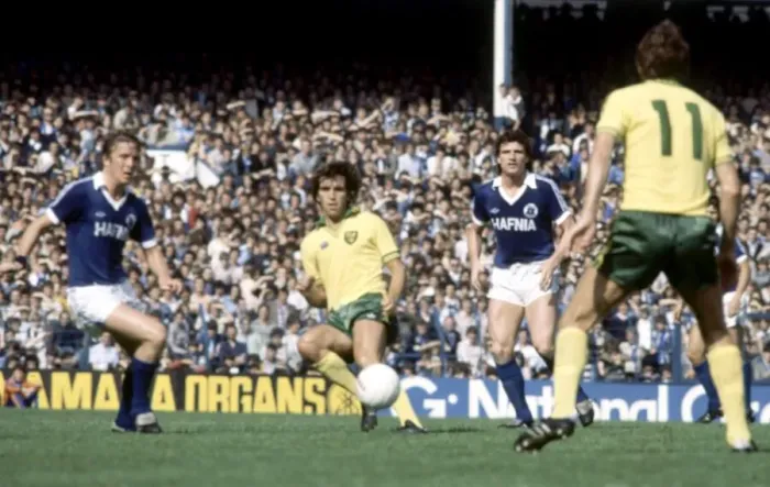 Framed Print : Norwich City Everton v. Norwich. Kevin Reeves. 18th August 1979 Framed Print : Norwich City Everton v. Norwich. Kevin Reeves. 18th August 1979
