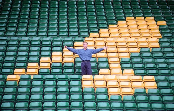 Framed Print : Norwich City legend Jeremy Goss at Carrow Road after his winning goal against Bayern