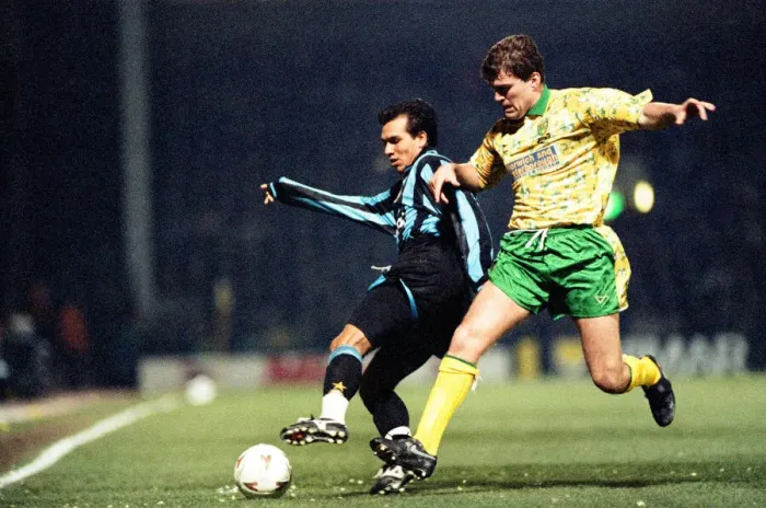 Framed Print : Norwich City v. Inter Milan in the UEFA Cup. 24th November 1993 Framed Print : Norwich City v. Inter Milan in the UEFA Cup. 24th November 1993