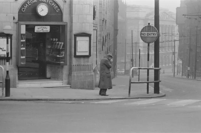 Framed Print : Nottingham City Centre, Saturday Night Sunday Morning Feature 11th - 12th February 1961