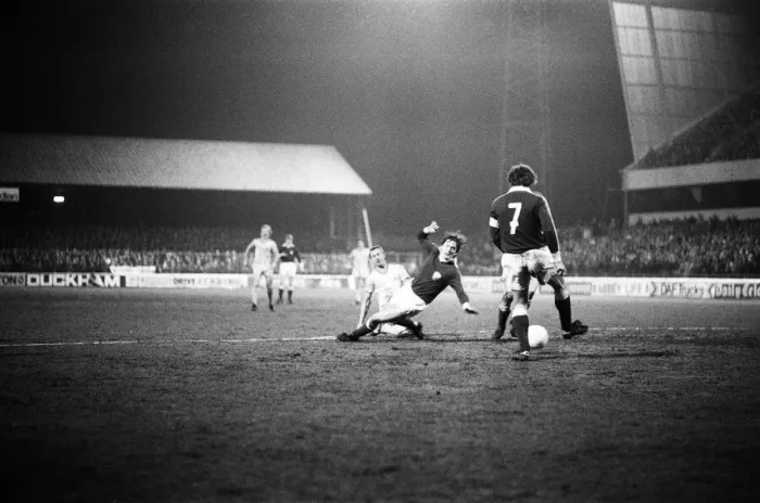 Framed Print : Nottingham Forest 0-1 Dynamo Berlin, European Cup Quarter Final 1st leg match at the City
