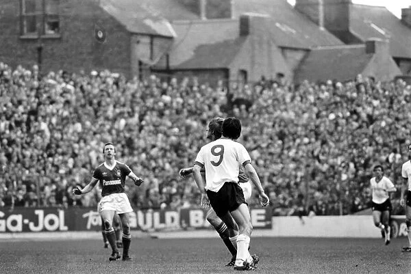 Nottingham Forest 0 v. Liverpool 0. Division Two Football. April 1981 MF02-16-016