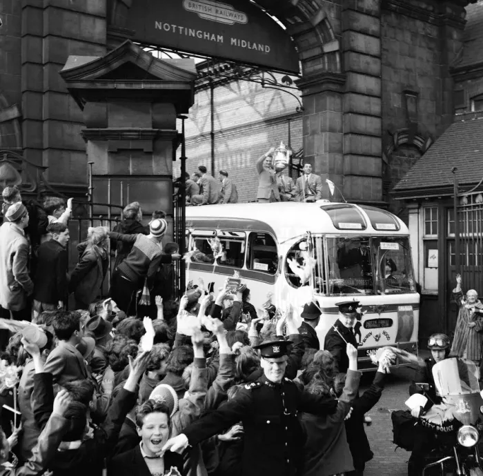 Framed Print : Nottingham Forest team on a tour of the city of Nottingham following their FA Cup final Framed Print : Nottingham Forest team on a tour of the city of Nottingham following their FA Cup final