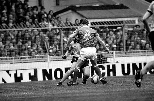 Nottingham Forest v. Wolverhampton Wanderers. (League Cup Final). March 1980 LF02-06-035