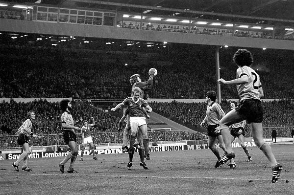 Nottingham Forest v. Wolverhampton Wanderers. (League Cup Final). March 1980 LF02-06-020