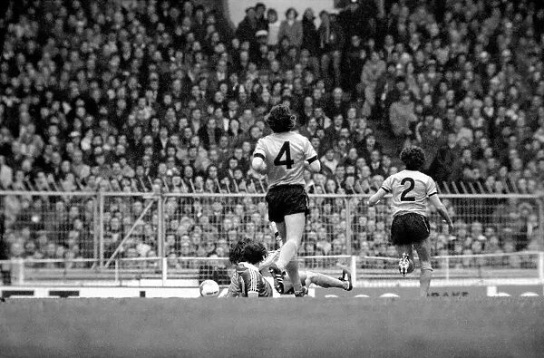 Nottingham Forest v. Wolverhampton Wanderers. (League Cup Final). March 1980 LF02-06-085