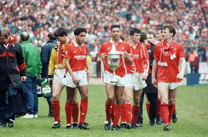 Framed Print : Nottingham Forest vs Southampton Zenith Data Cup final at Wembley 1992 Framed Print : Nottingham Forest vs Southampton Zenith Data Cup final at Wembley 1992