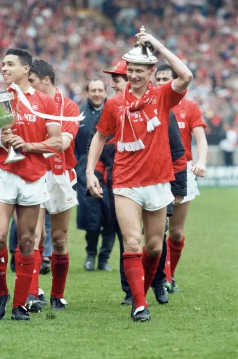Framed Print : Nottingham Forest vs Southampton Zenith Data Cup final at Wembley 1992 Framed Print : Nottingham Forest vs Southampton Zenith Data Cup final at Wembley 1992