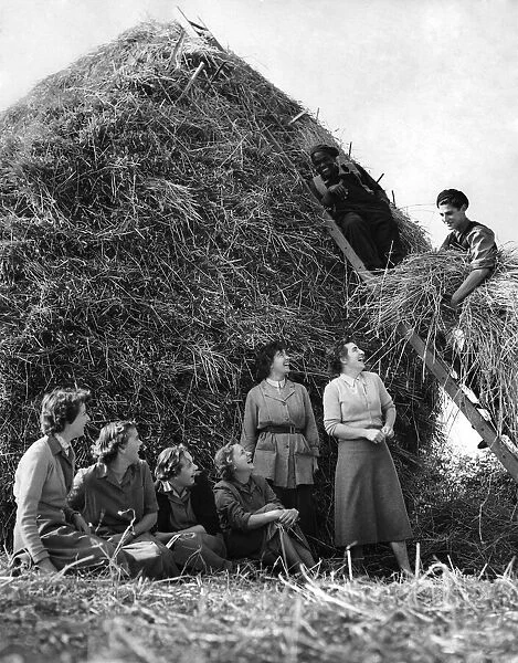 Nottinghamshire Agricultural Institute. Some of the girls have five minutes rest amid