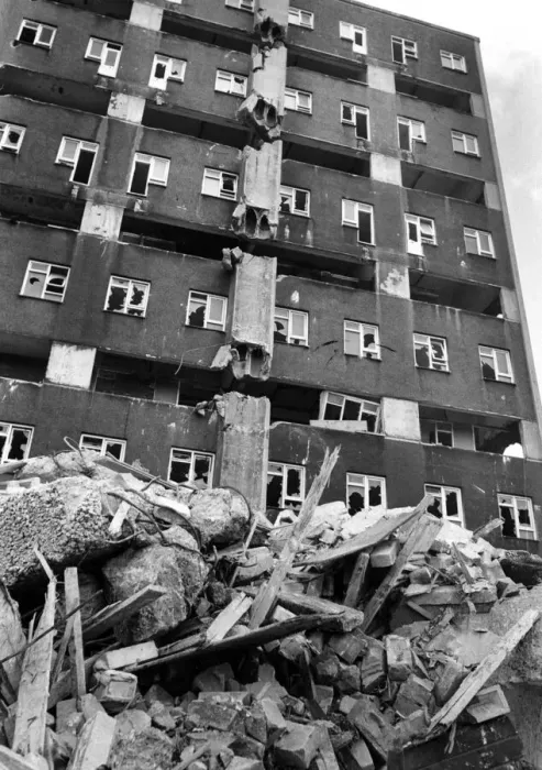 Framed Print : Oak and Eldon Gardens, Birkenhead. The two notorious blocks of flats are nearing the end