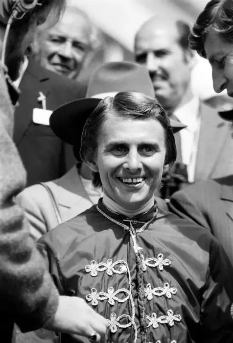 Framed Print : The Oaks at Epsom, won by jockey Willie Carson and trainer Dick Hern Framed Print : The Oaks at Epsom, won by jockey Willie Carson and trainer Dick Hern