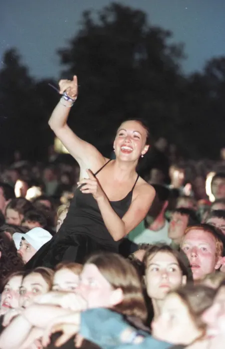 Framed Print : Oasis Fans enjoy themselves at their concert at Knebworth
