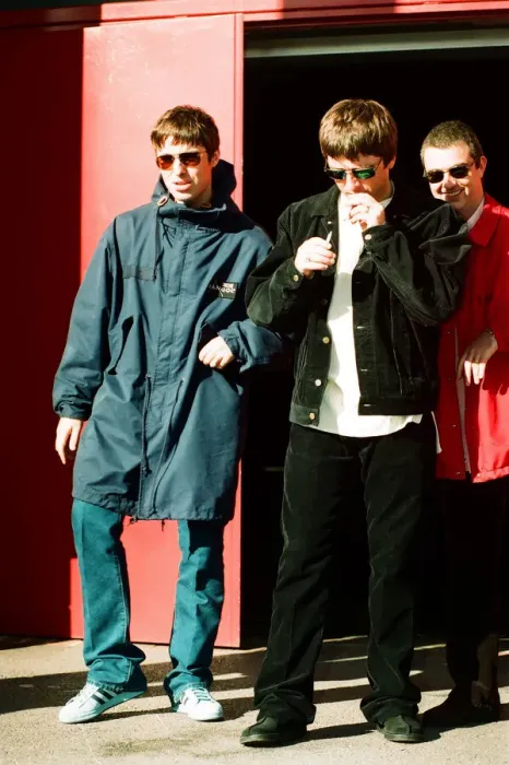 Framed Print : Oasis performing at the Metroradio Arena, Newcastle upon Tyne, United Kingdom