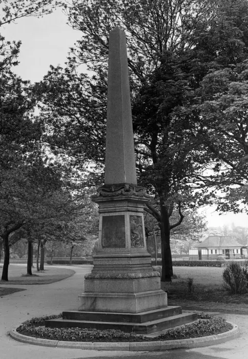 Framed Print : Obelisk, Acklam Park, Green Lane, Acklam, Middlesbrough, 10th June 1955 Framed Print : Obelisk, Acklam Park, Green Lane, Acklam, Middlesbrough, 10th June 1955