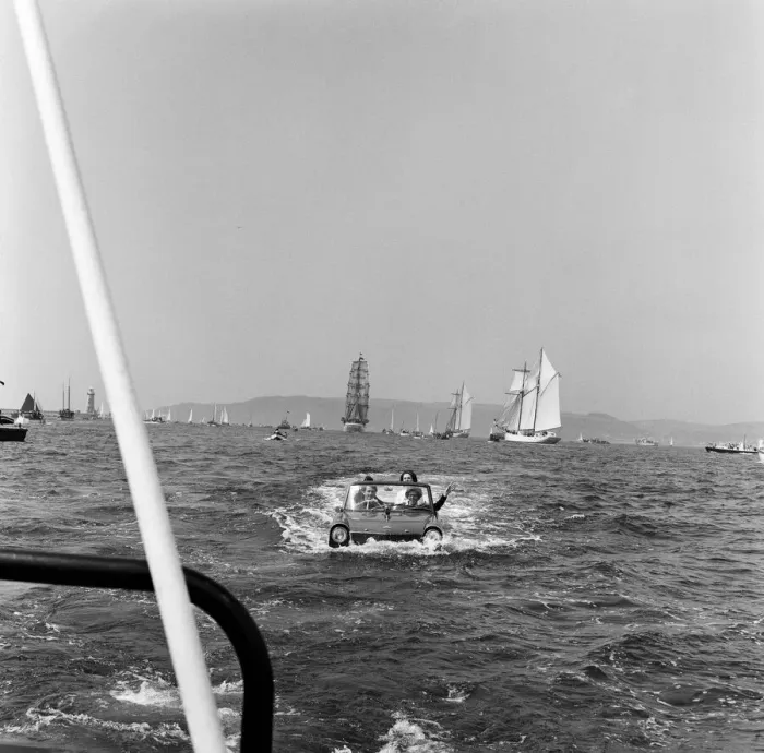 Framed Print : The Observer Trophy Single-handed Trans Atlantic Race. Yachtsmen leaving from Plymouth Framed Print : The Observer Trophy Single-handed Trans Atlantic Race. Yachtsmen leaving from Plymouth