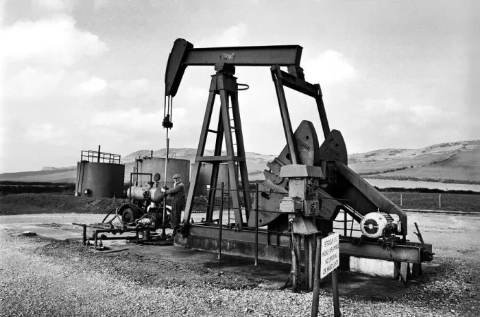 Framed Print : Oil well at Kimmeridge, near Wareham, Dorset. February 1975 75-00984-001 Framed Print : Oil well at Kimmeridge, near Wareham, Dorset. February 1975 75-00984-001