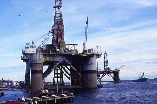 Oil rig Ocean Odyssey April 1989