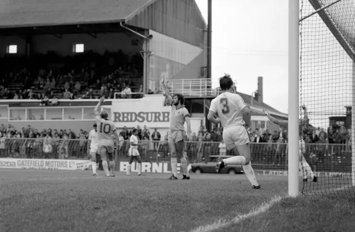 Framed Print : Old Ham v. Everton. August 1981 MF03-03-016 Local Caption Pre-Season Friendly