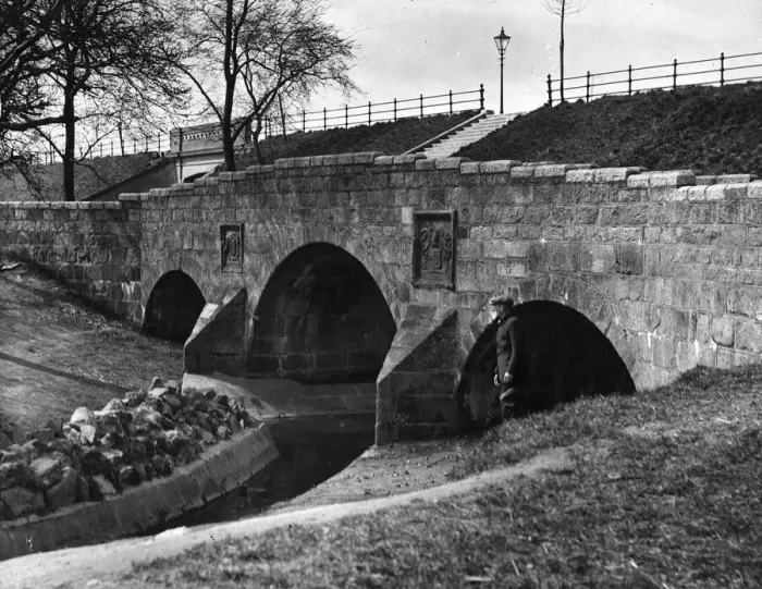Framed Print : Old Ruthrieston Bridge April 1937 Built in 1693 and move 35 yards west Framed Print : Old Ruthrieston Bridge April 1937 Built in 1693 and move 35 yards west