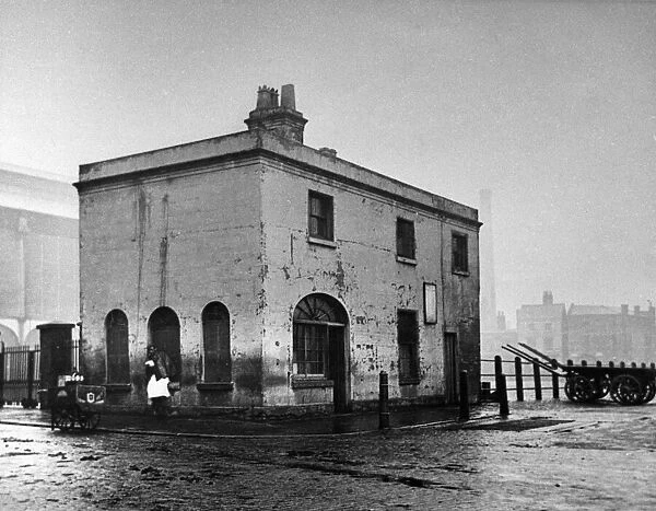 The old Weigh House at Smithfield Market, Birmingham, West Midlands, Circa 1930