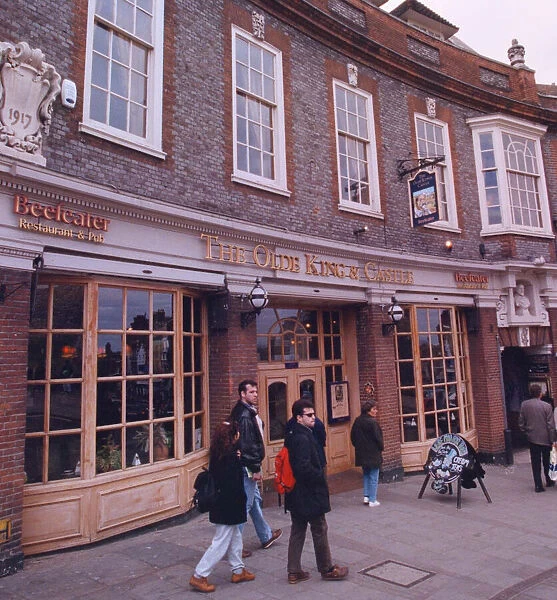 The Olde King & Castle Pub in Windsor April 1997 Public House where boys from Eton