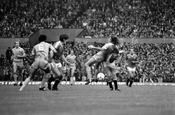 Framed Print : Oldham 2 v. Newcastle United 2. Division 2 Football October 1982 MF08-02-103 Framed Print : Oldham 2 v. Newcastle United 2. Division 2 Football October 1982 MF08-02-103